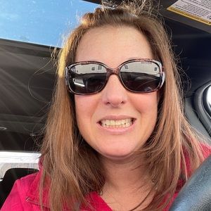 Meet your Posher, Dayna